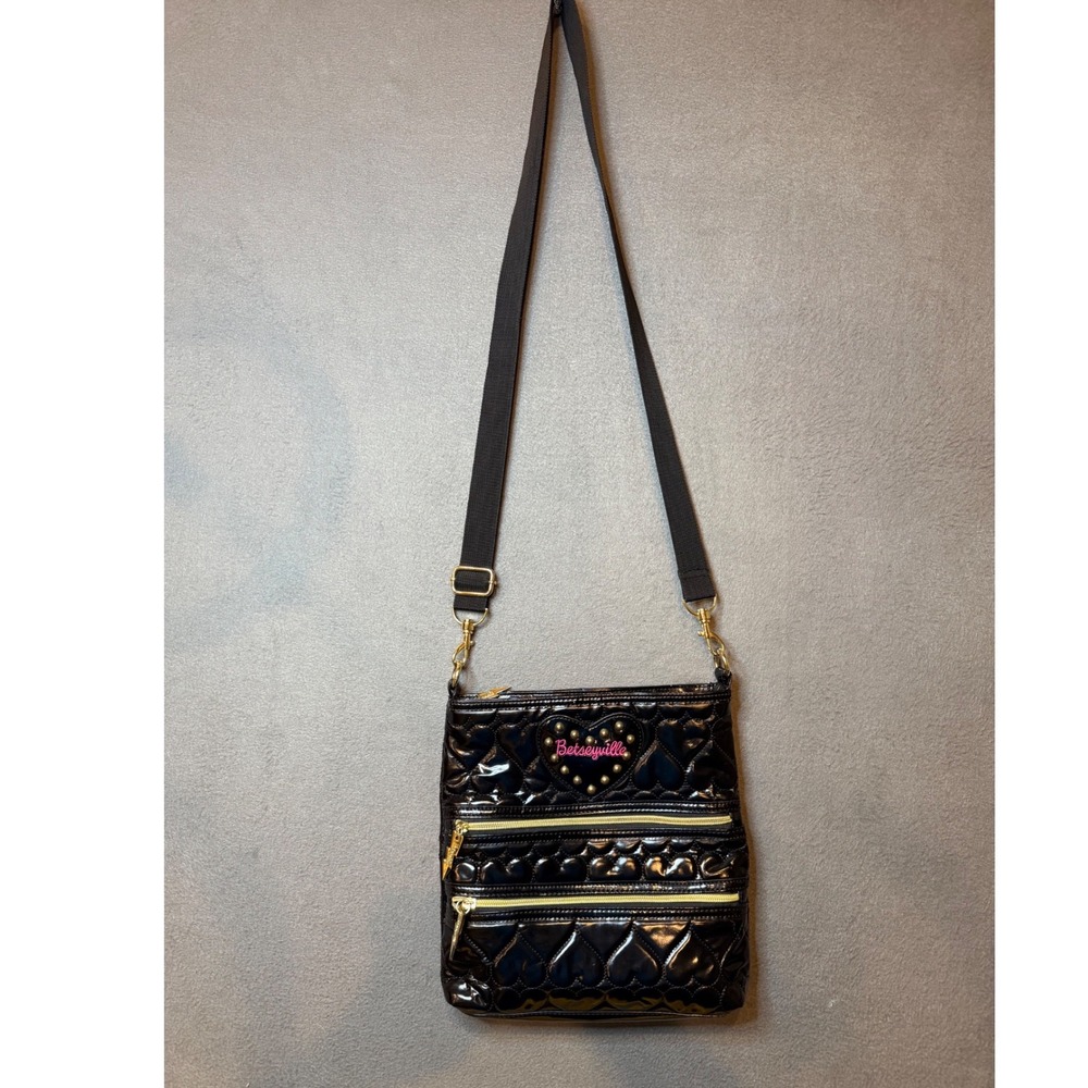Betseyville Betsey Johnson Black Quilted Heart Patent Crossbody Bag Y2K Studded